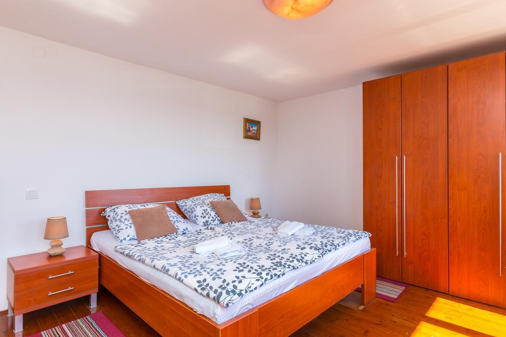 Bed & Breakfast La Fontana Medulin Exterior foto